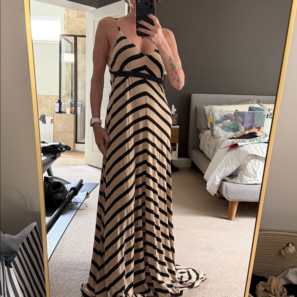 5/48 Black and Tan Chevron Maxi Dress